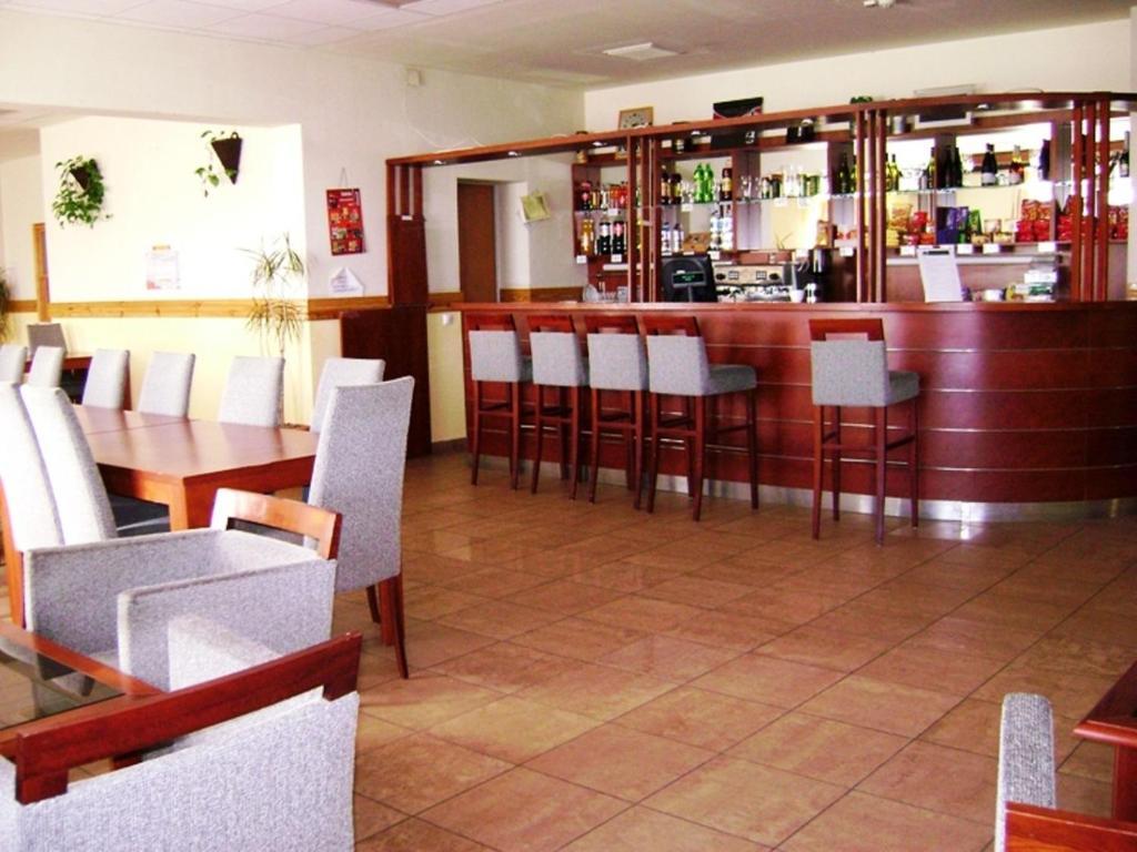 Karoly Robert Diakhotel Gyöngyös Екстериор снимка